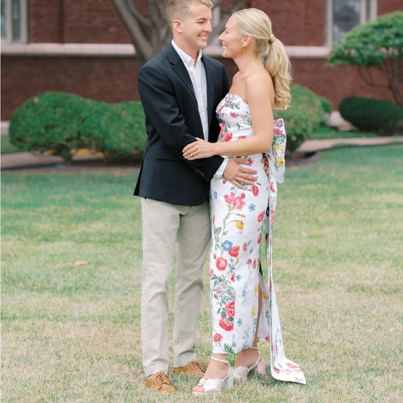 COPY - Alexia Maria Exclusive Margaret Sky Floral Silk Faille Midi Dress in whi… - Picture 3 of 4